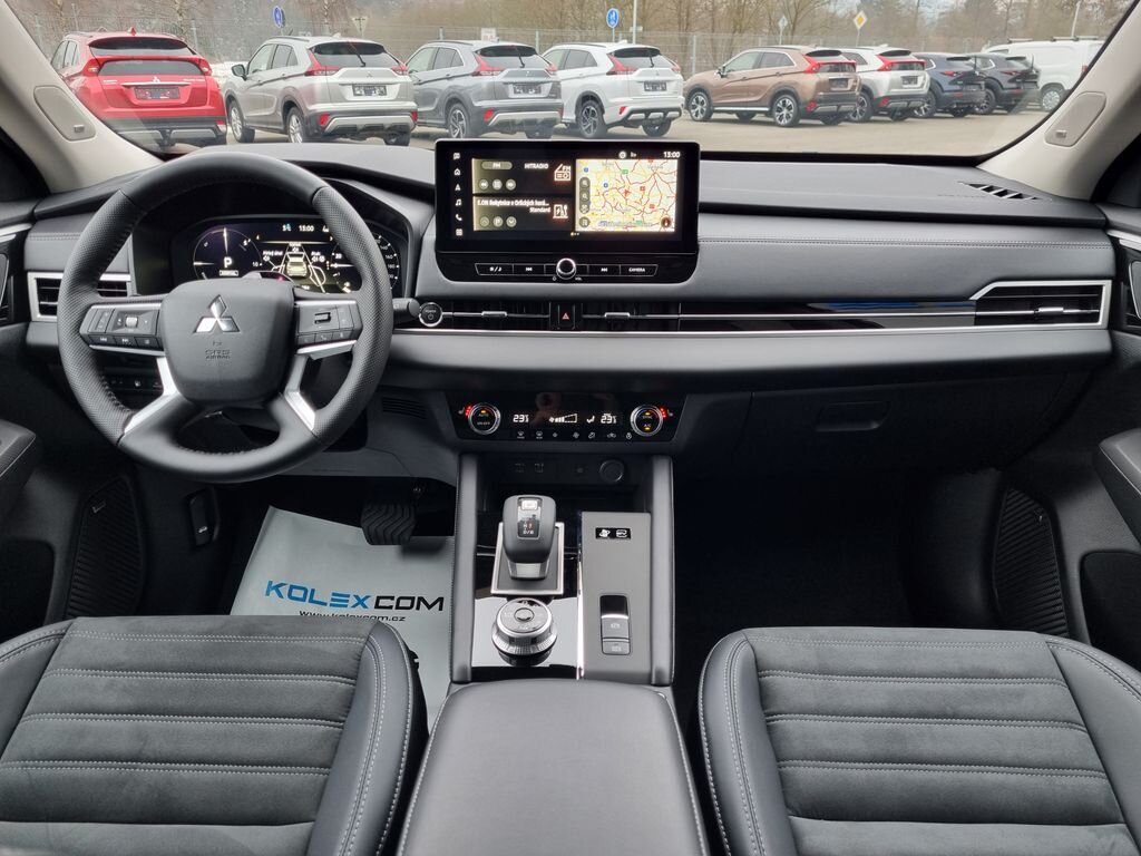 Mitsubishi Outlander SUV 2,4 l 225 kw