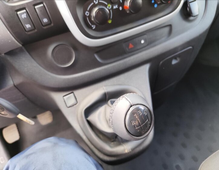 Renault Trafic 26
