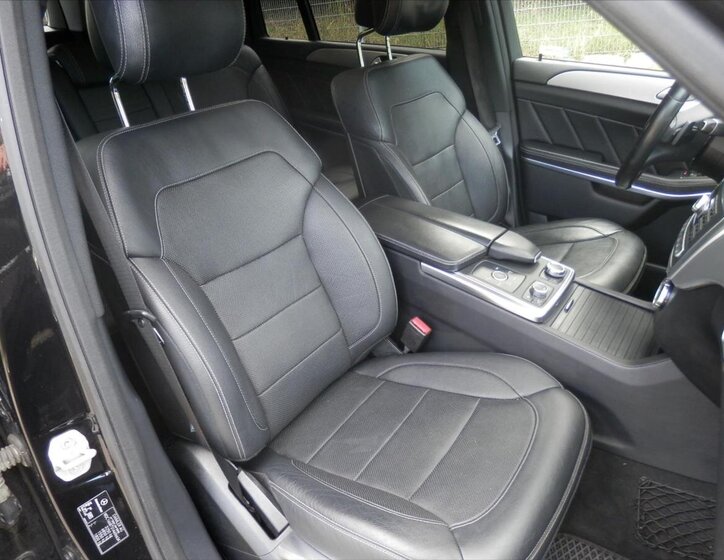 Mercedes-Benz GL SUV / Terénní 4,7 l 320 kw