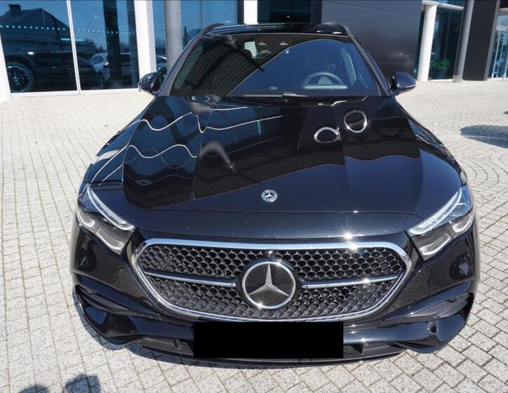 Mercedes-Benz Třídy E 2