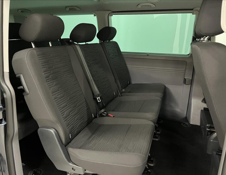 Volkswagen Caravelle Kombi 2,0 l 110 kw