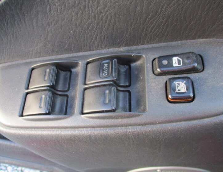 Toyota RAV4 SUV 2,0 l 85 kw