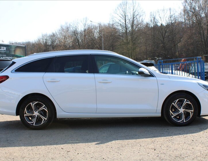 Hyundai i30 Kombi 1,5 l 117 kw