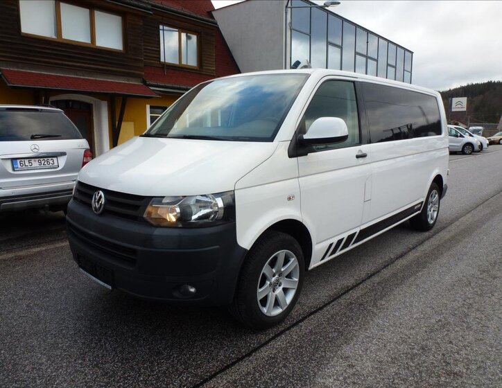 Volkswagen Transporter 1
