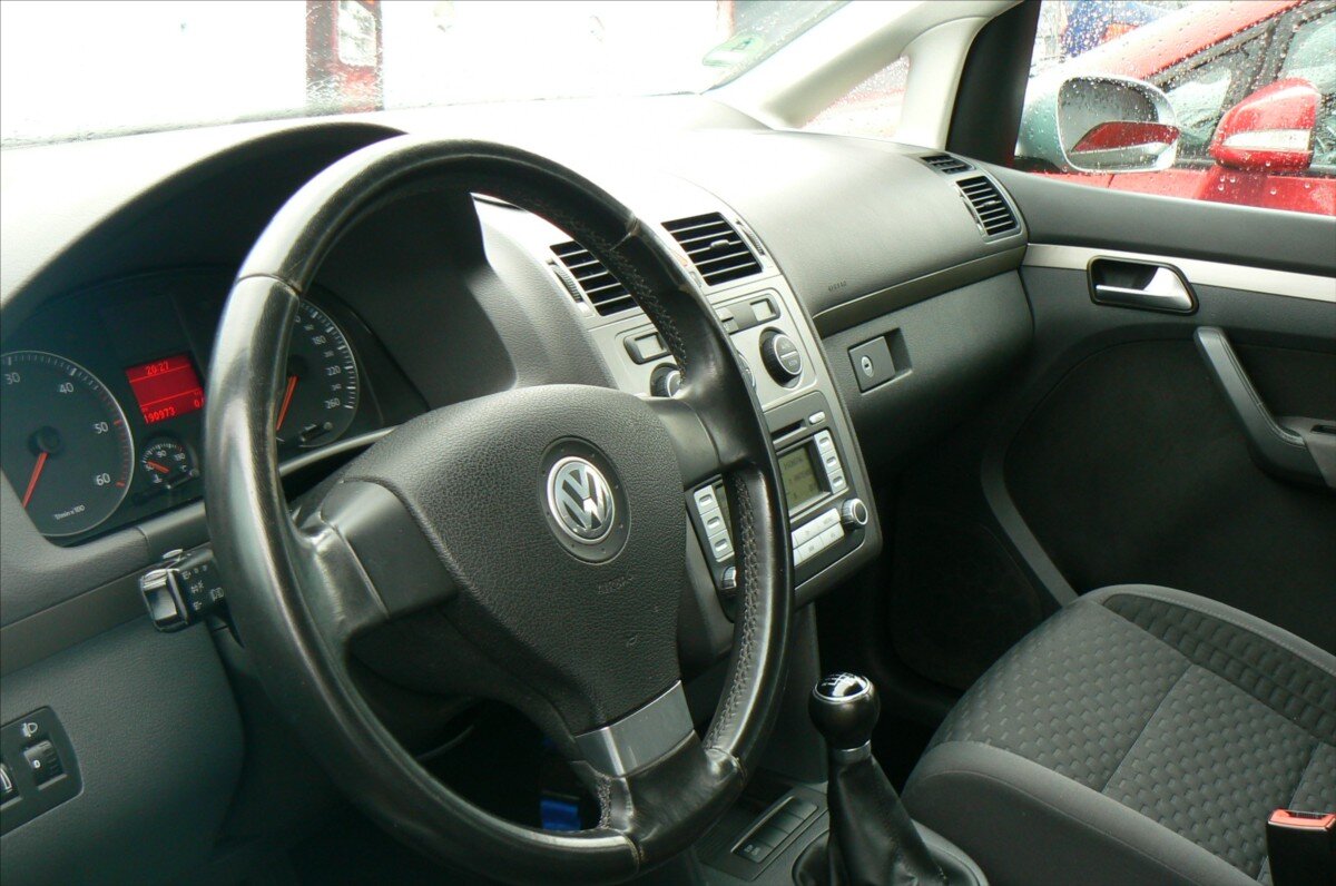 Volkswagen Touran MPV 1,9 l 77 kw