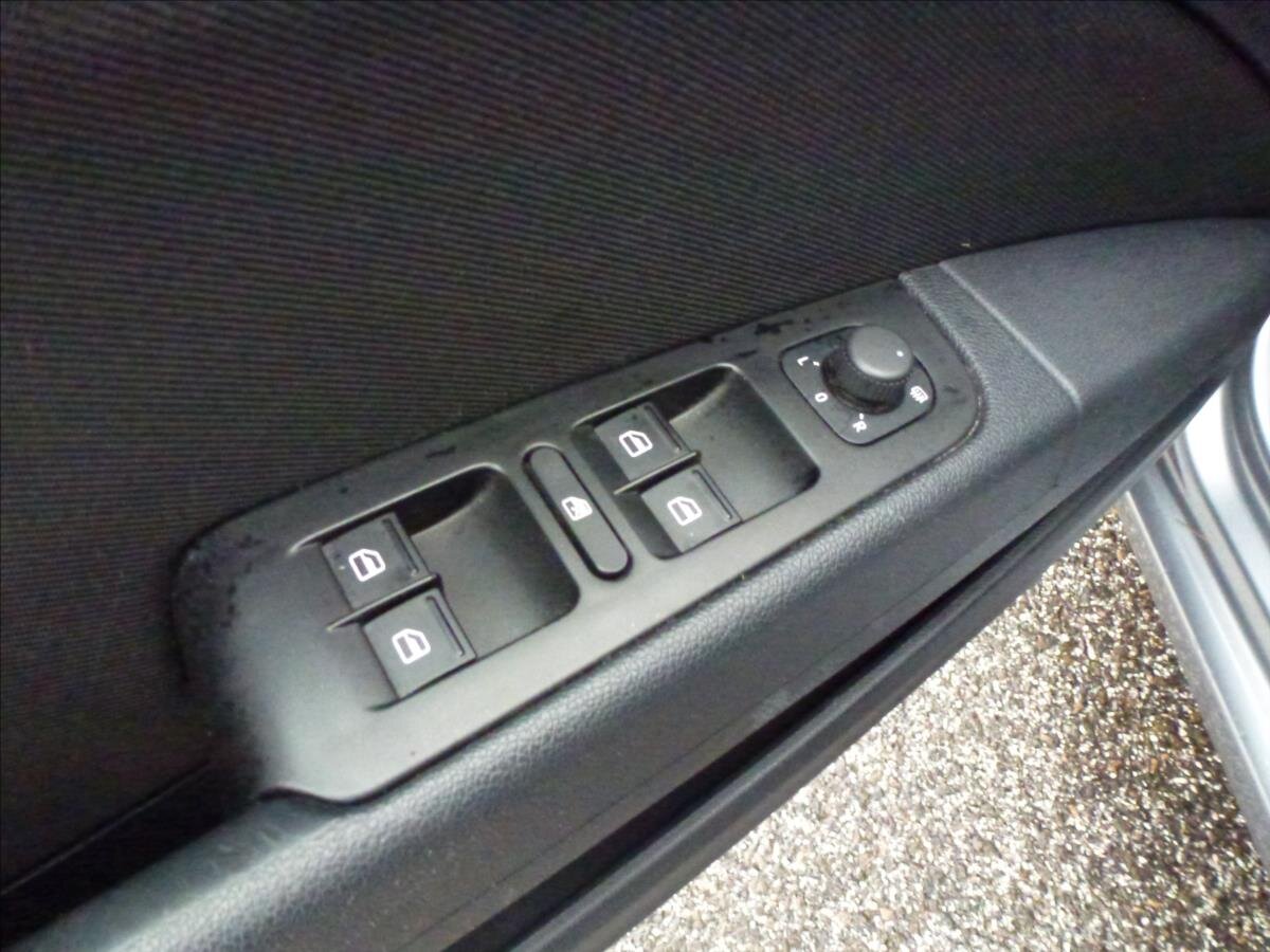 Škoda Superb Kombi 1,6 l 77 kw