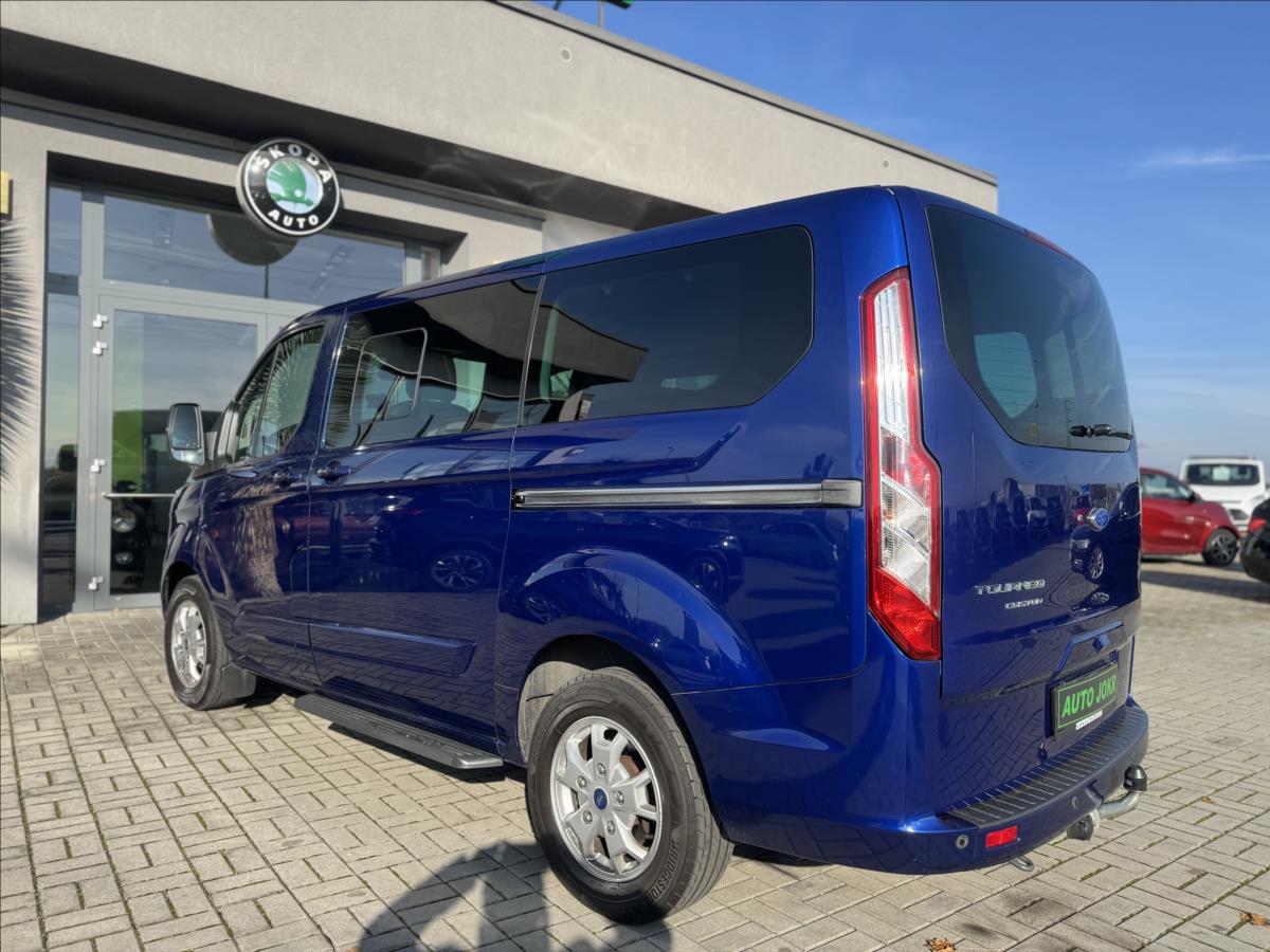 Ford Tourneo