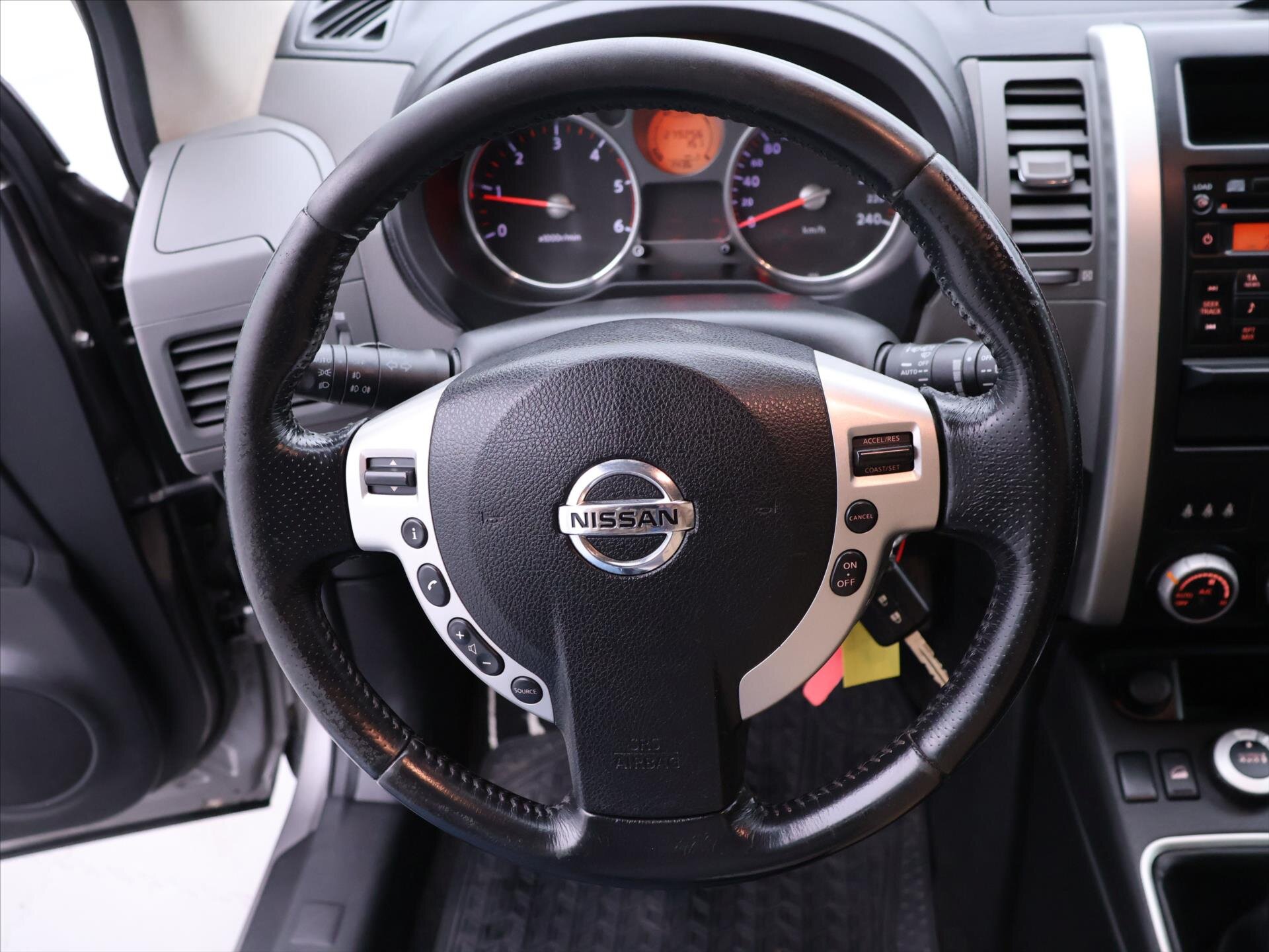 Nissan X-Trail SUV / Terénní 2,0 l 110 kw