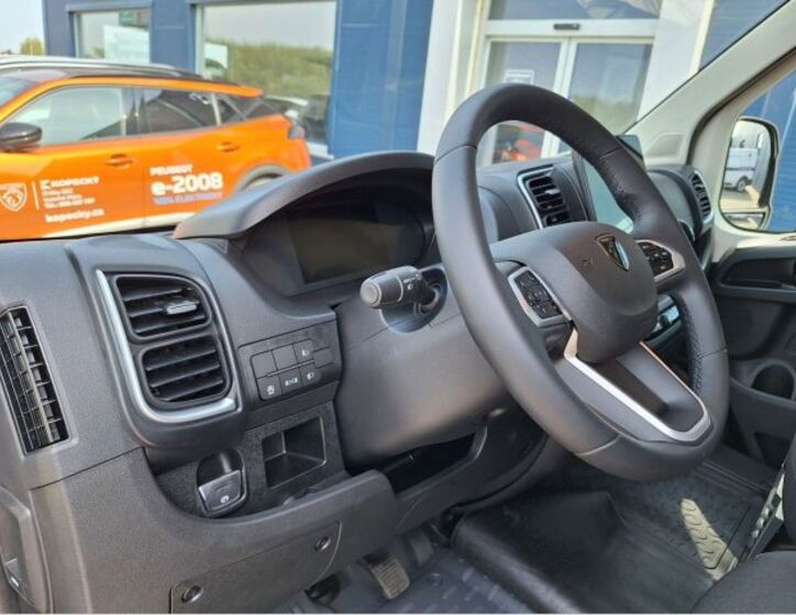 Peugeot Boxer Skříň 2,2 l 132 kw