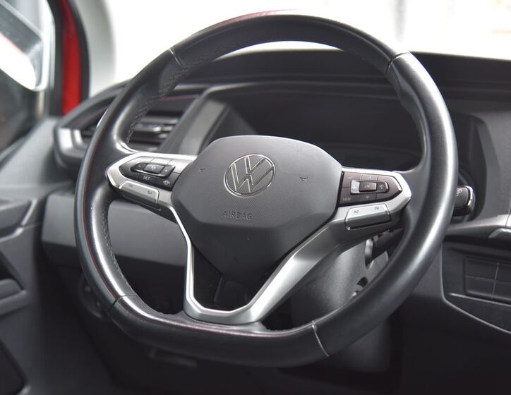 Volkswagen Multivan 26