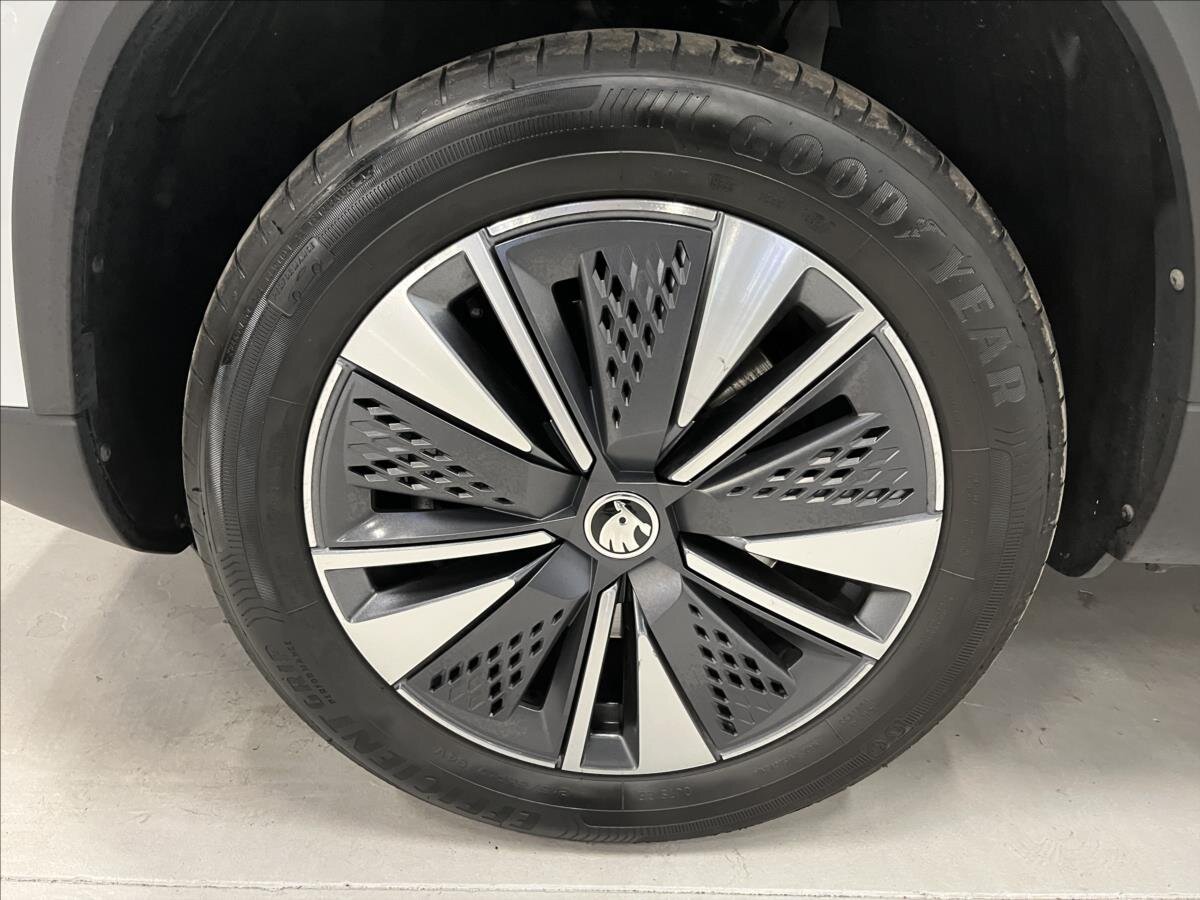 Škoda Karoq SUV / Terénní 1,5 l 110 kw