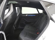 Volkswagen Arteon Liftback 2,0 l 206 kw