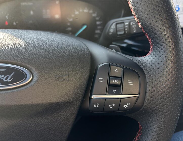 Ford Focus Kombi 998,0 92 kw