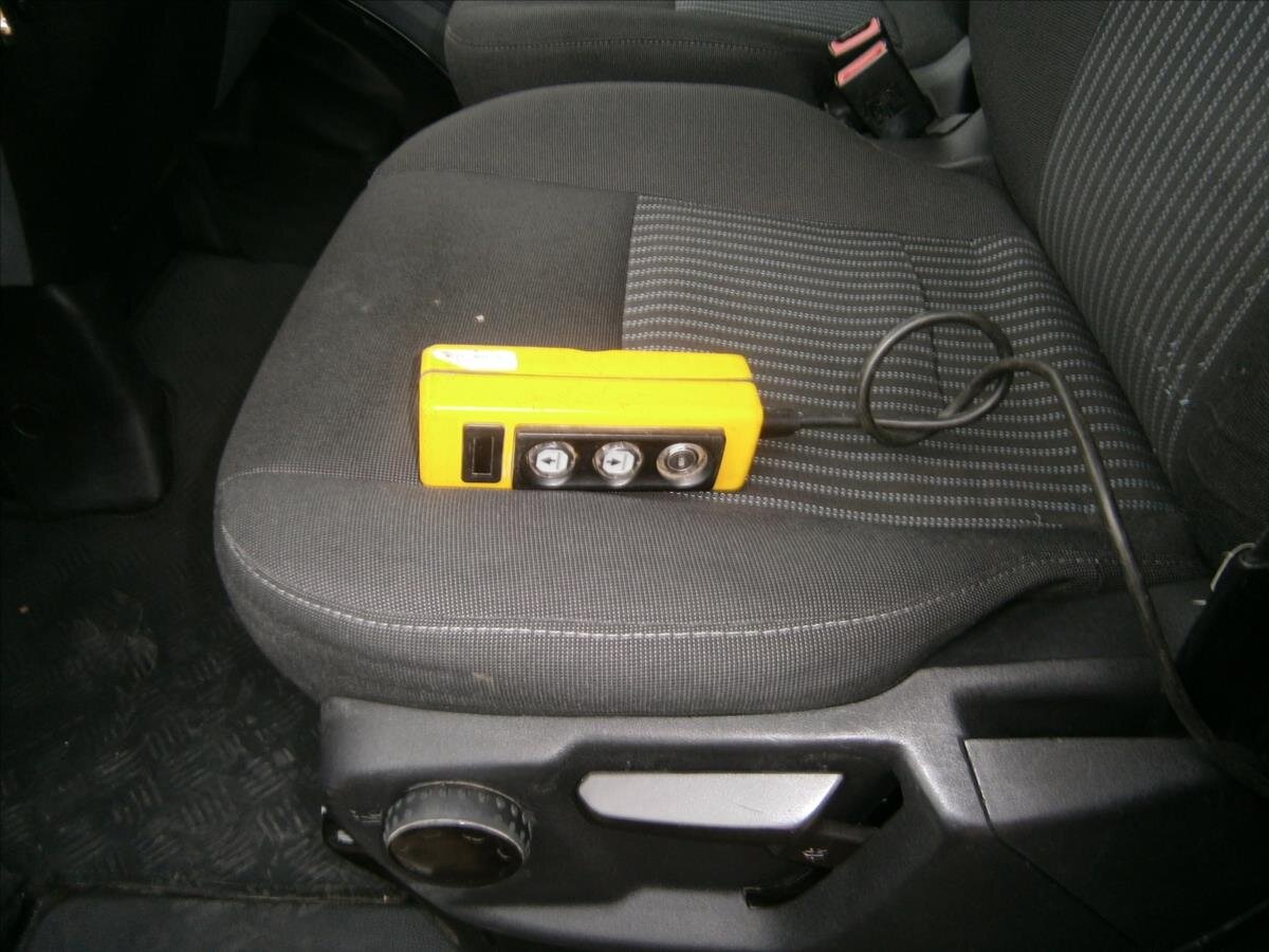 Ford Transit Sklápěč 2,2 l 92 kw