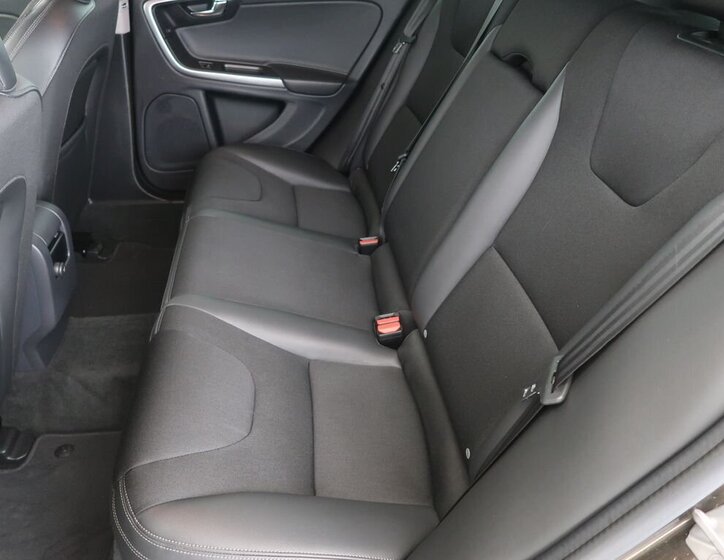 Volvo V60 Kombi 2,0 l 110 kw