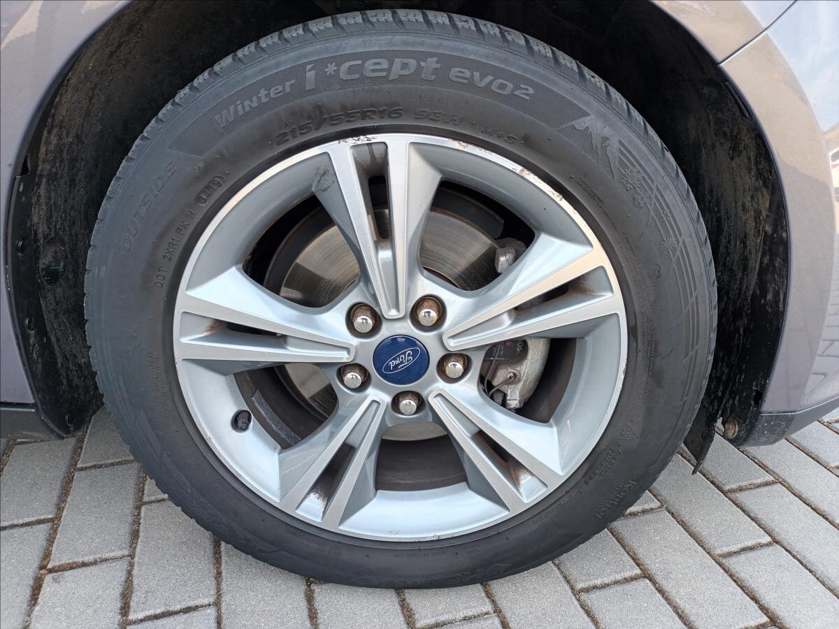 Ford Focus Kombi 998,0 92 kw