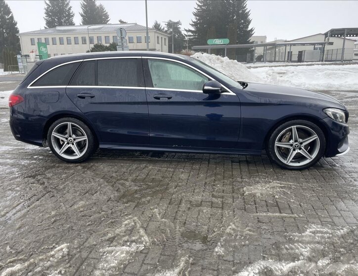 Mercedes-Benz Třídy C Kombi 2,1 l 125 kw