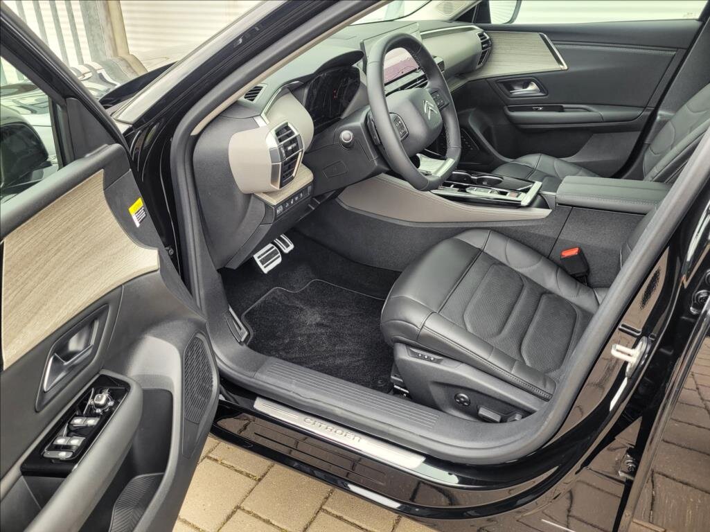 Citroën C5 X Kombi 1,6 l 165 kw
