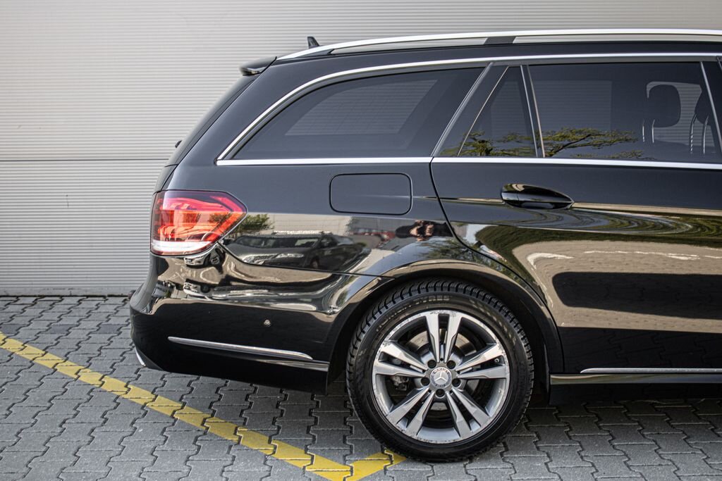 Mercedes-Benz Třídy E Kombi 3,0 l 190 kw