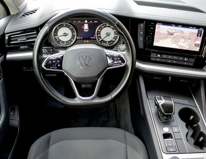 Volkswagen Touareg 11