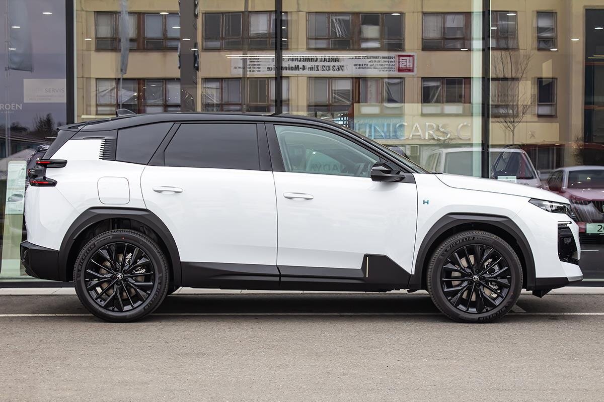 Citroën C5 Aircross SUV / Terénní 1,6 l 143 kw