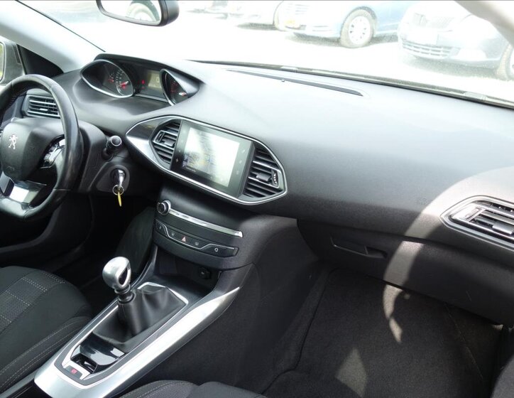 Peugeot 308 Kombi 1,6 l 88 kw
