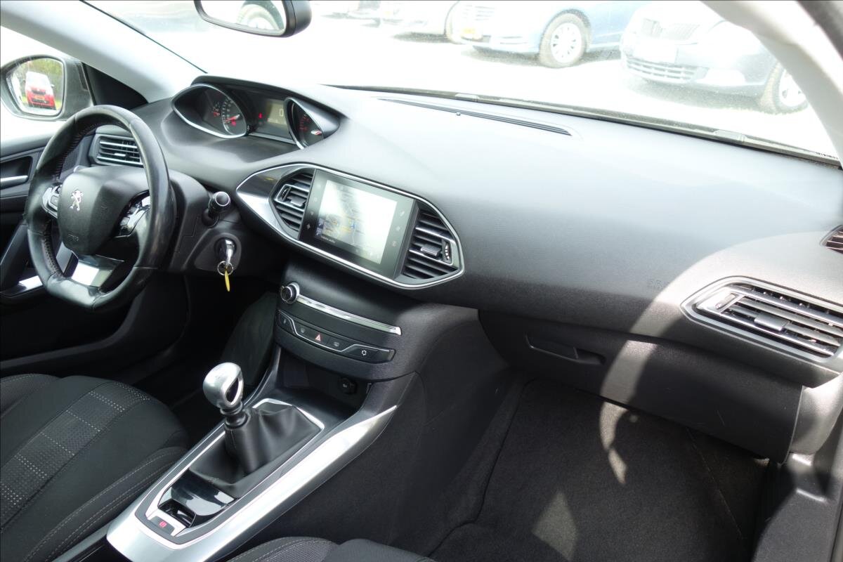 Peugeot 308 Kombi 1,6 l 88 kw