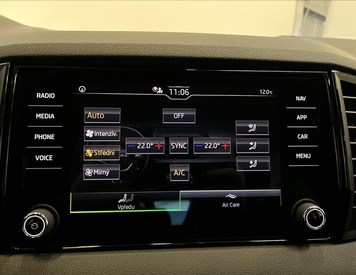 Škoda Karoq SUV 1,5 l 110 kw