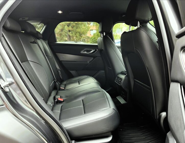 Land Rover Range Rover Velar SUV / Terénní 2,0 l 297 kw