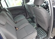 Ford Grand C-MAX 32