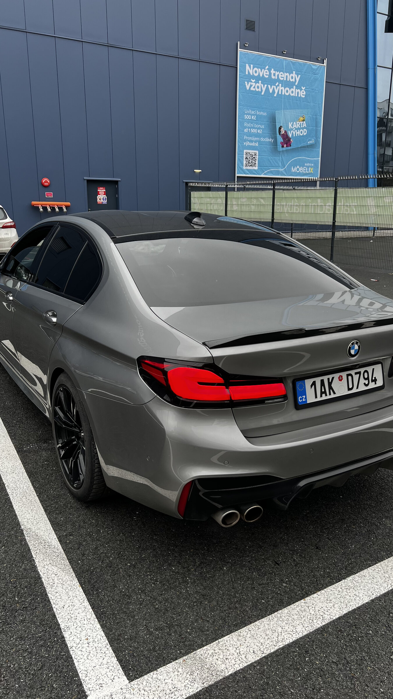 BMW M5 Sedan 4,4 l 441 kw