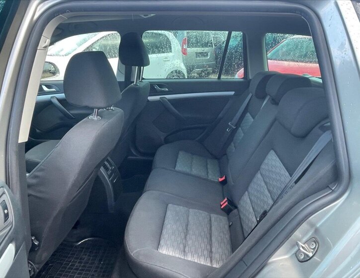 Škoda Octavia Kombi 1,6 l 77 kw