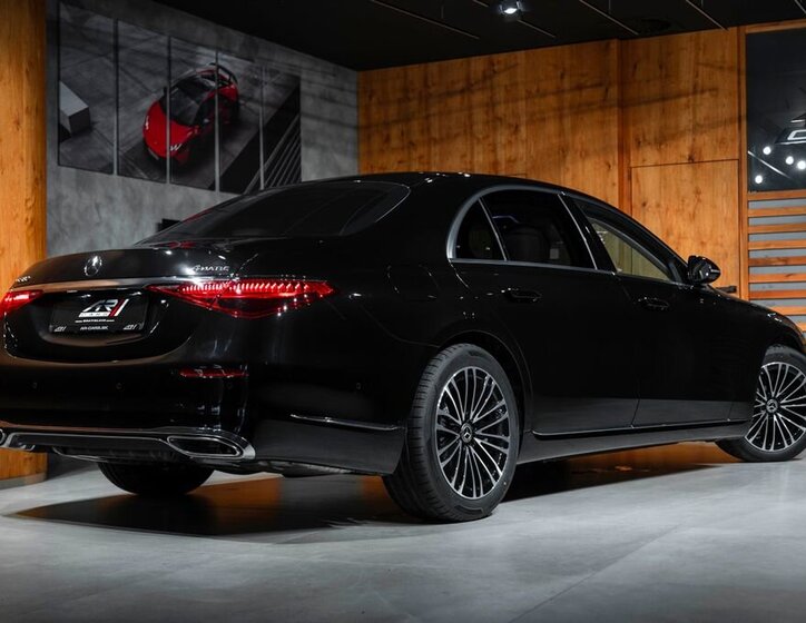 Mercedes-Benz Třídy S Sedan 4,0 l 370 kw