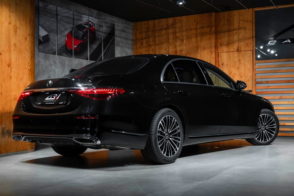 Mercedes-Benz Třídy S Sedan 4,0 l 370 kw