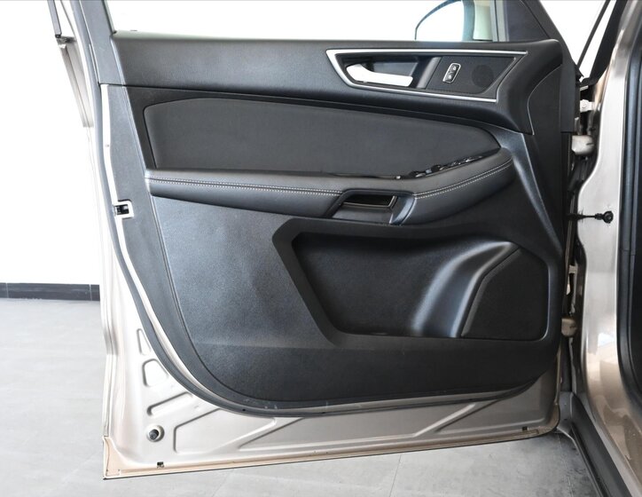 Ford S-MAX MPV 2,0 l 110 kw