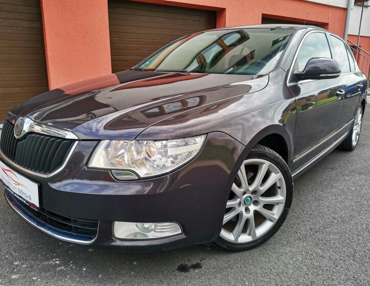 Škoda Superb Ostatní 1,8 l 118 kw