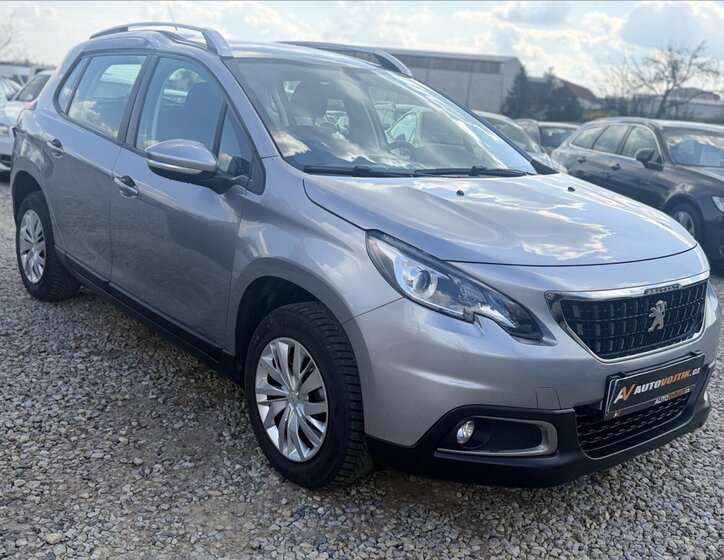 Peugeot 2008 SUV / Terénní 1,2 l 81 kw