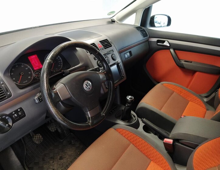 Volkswagen Touran Hatchback 1,4 l 103 kw