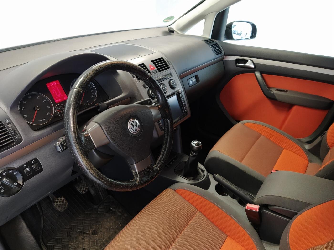 Volkswagen Touran Hatchback 1,4 l 103 kw