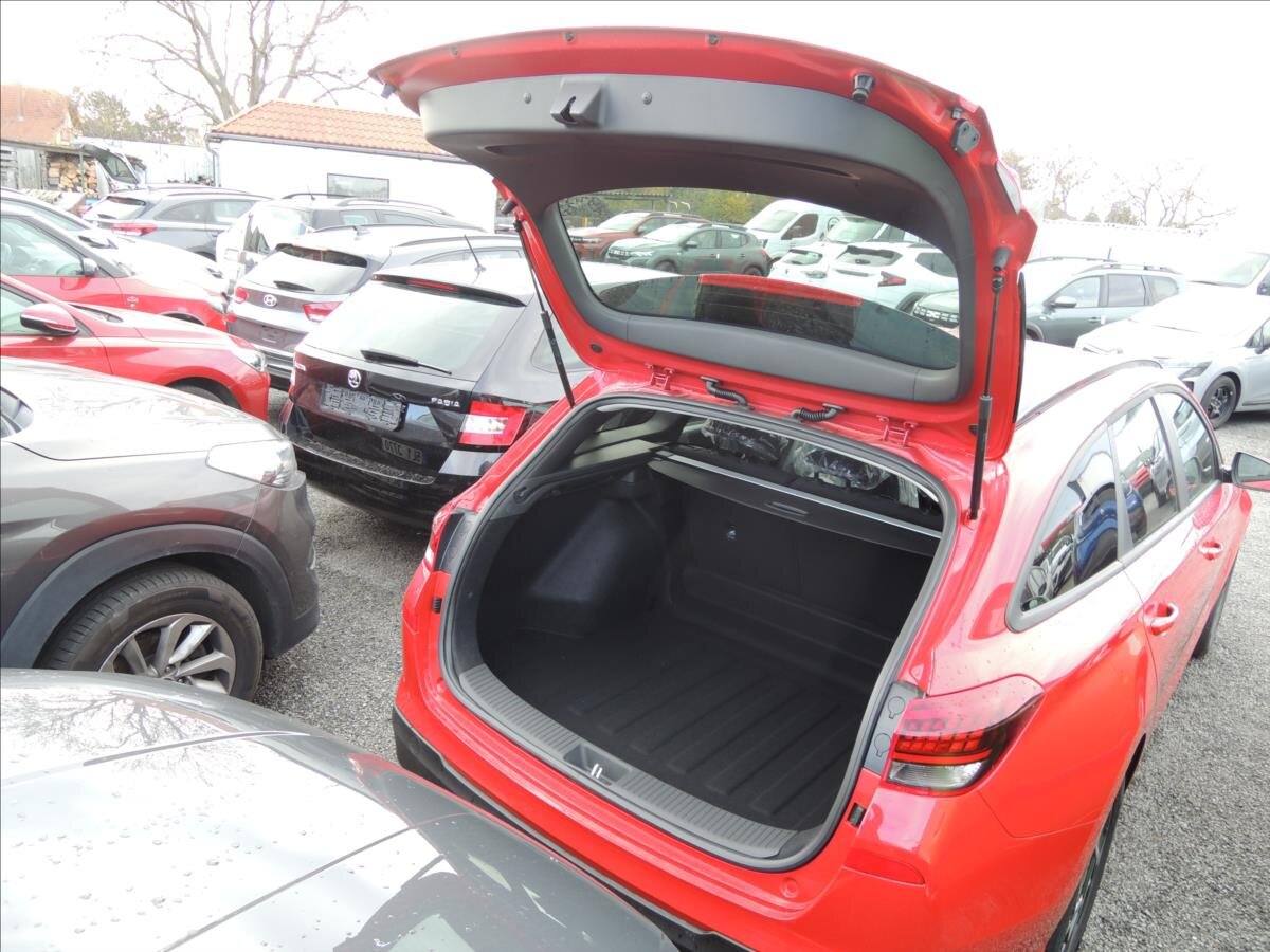 Hyundai i30 Kombi 1,5 l 70 kw