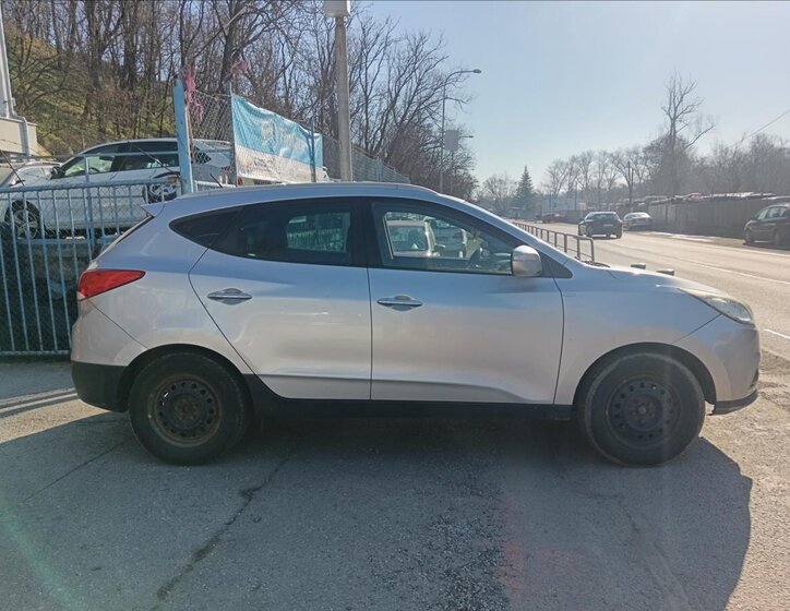 Hyundai ix35 Kombi 2,0 l 100 kw