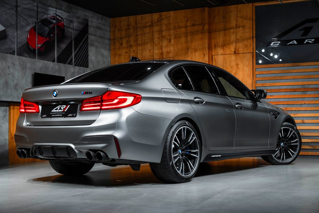 BMW M5