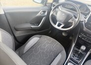 Peugeot 2008 SUV / Terénní 1,2 l 81 kw