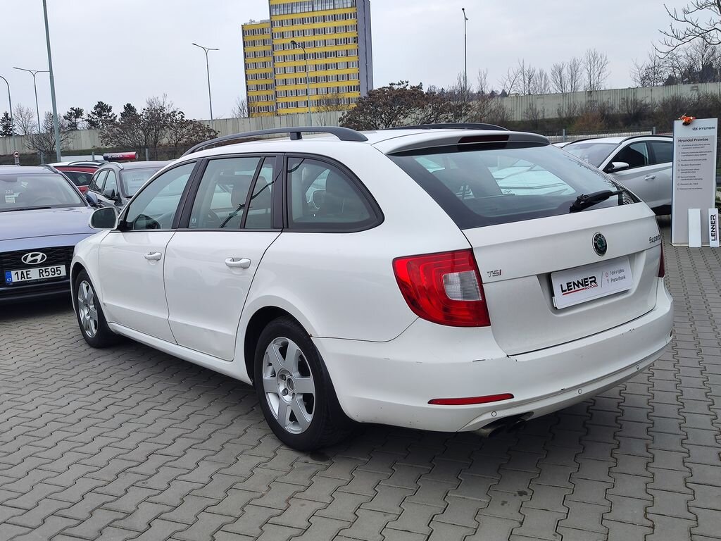 Škoda Superb Kombi 1,8 l 118 kw