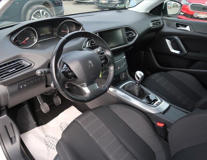 Peugeot 308 Kombi 2,0 l 110 kw