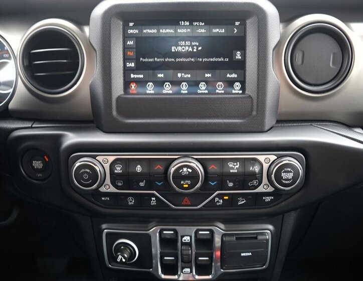 Jeep Wrangler SUV / Terénní 2,1 l 147 kw