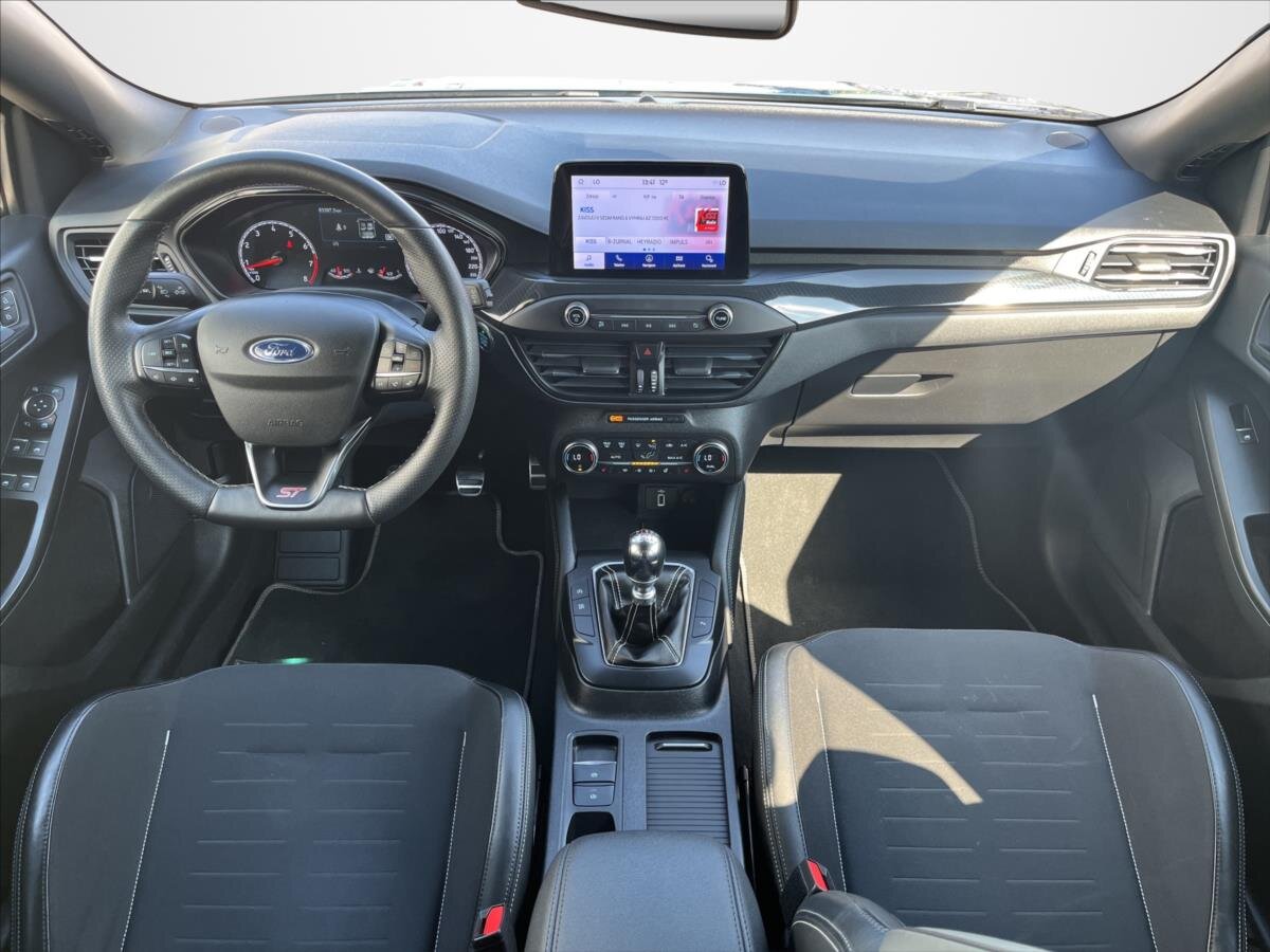 Ford Focus Hatchback 2,3 l 206 kw