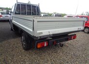 Volkswagen Transporter Valník 2,5 l 96 kw