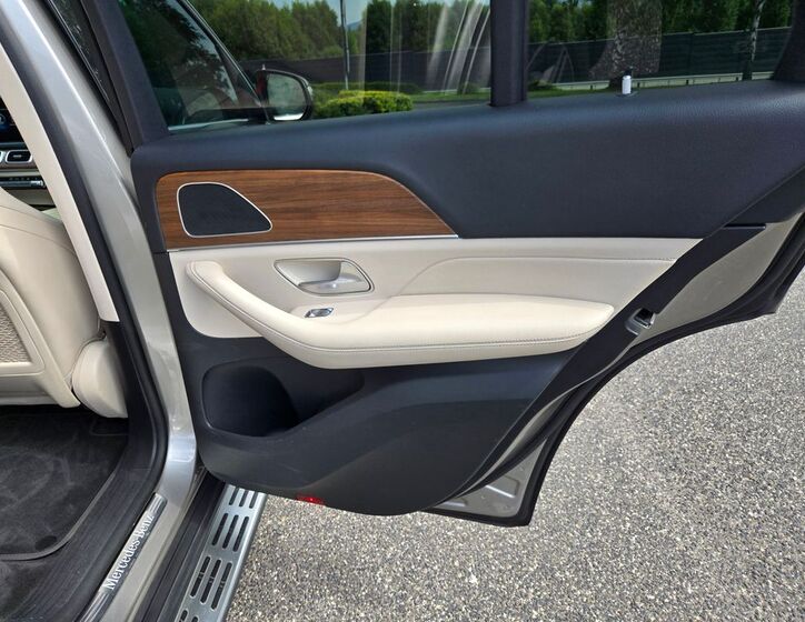 Mercedes-Benz GLE 18