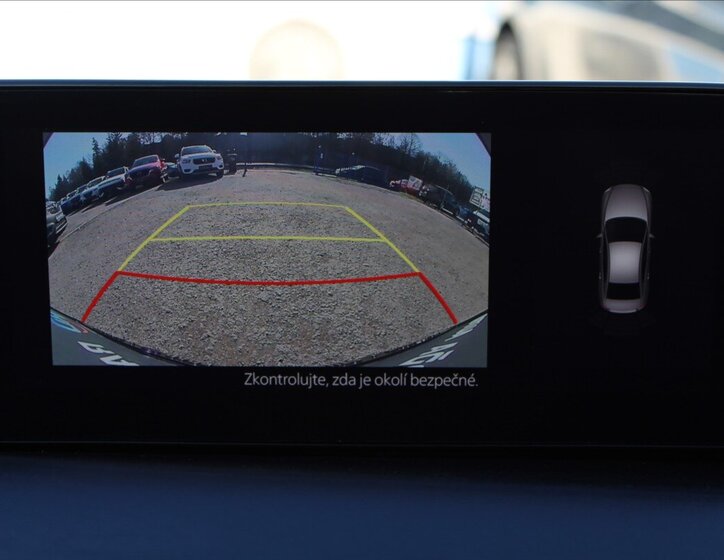 Mazda 3 Sedan / Limuzína 2,0 l 110 kw